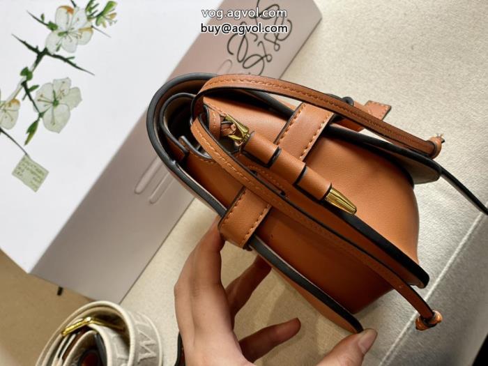 ふんわり柔らか相性抜群のコンビ偽 ブランド 販売高品質バッグLOEWE_0_3