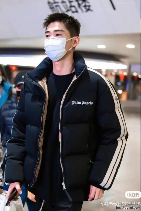 品質がきちんとしているmoncler*PALM ANGELS連名提携今季のトレンドクラシックスタイル人気急上昇パーム・エンジェルスブランド 偽物 激安_0_3