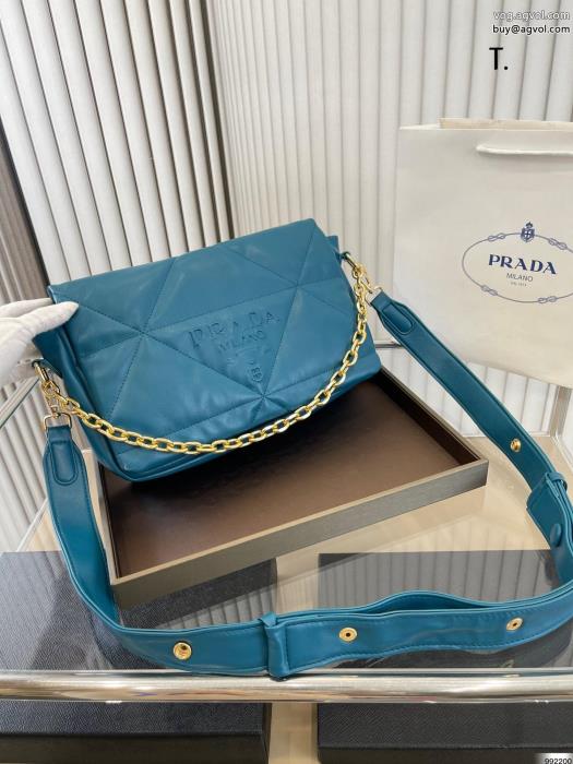 ブランド 激安 柔らかくて気持ちいいバッグプラダ昨年も人気のアイテム新品秋冬シーズン継続トレンド新着_0_0