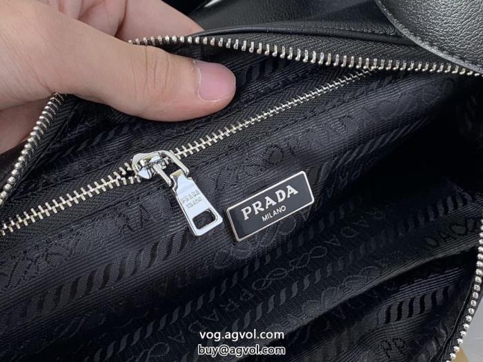 バッグPRADA完璧ブランド コピー 販売 おしゃれ上級者に着SS22オシャレ_0_1