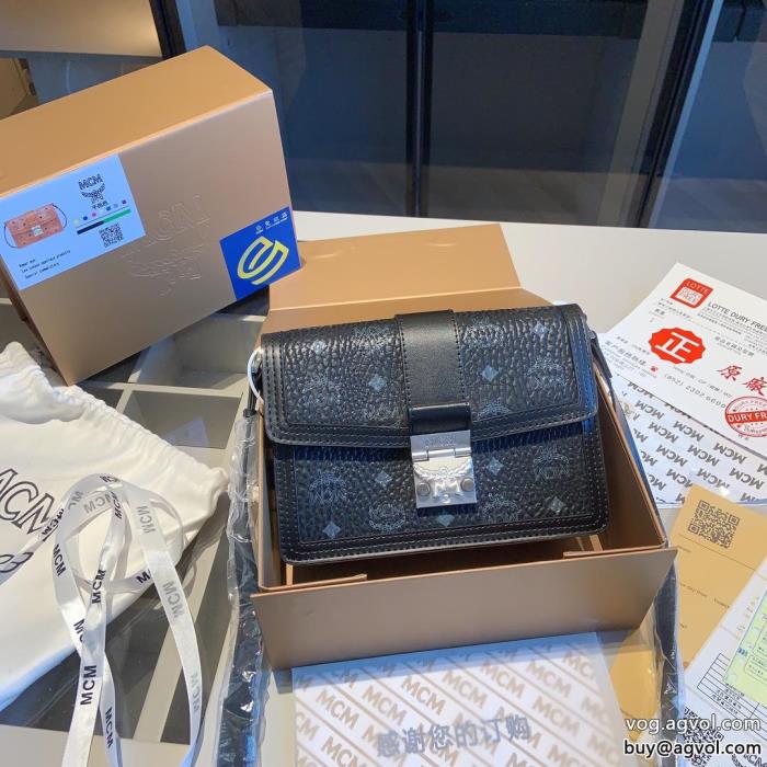 ブランド コピー 販売バッグ今旬のシルエットバランス大人っぽく仕上げ柔らかくて気持ちいいエムシーエム コピー_0_2