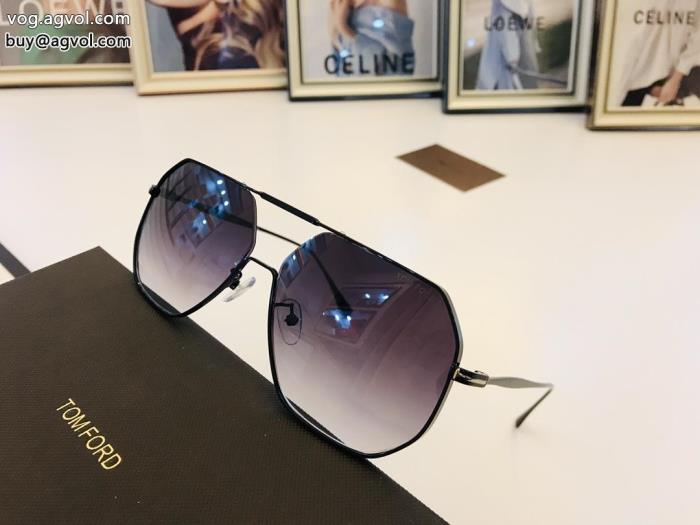 精緻でユニークTOM FORD最も話題となったアイテム新鮮ながら上品ブランド コピー 安心メガネ_1_0