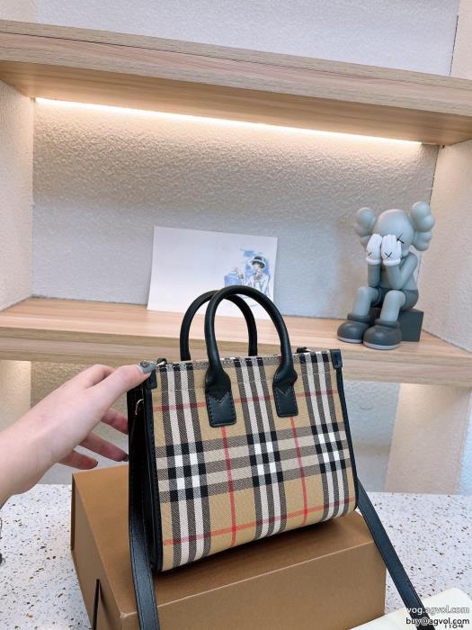 定番気品の大きなショッピングバッグハイエンドスーパー コピー  バーバリー BURBERRY手持ち在庫あり海外セレブ愛用今季大注目_0_2