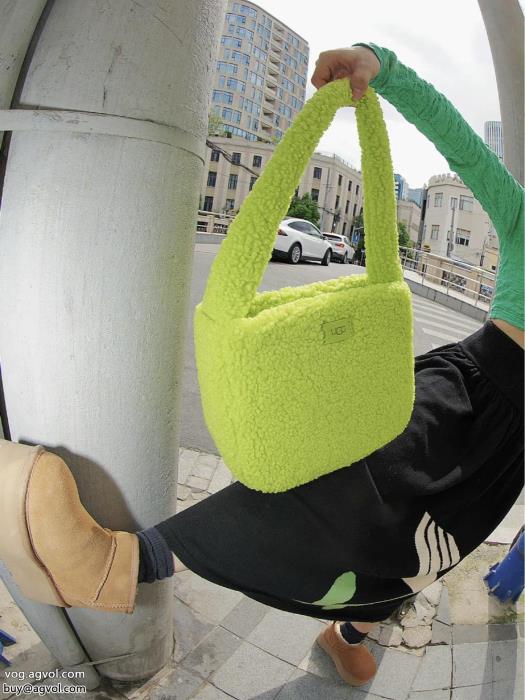 UGGスーパー コピー ブランド 通販大人レディなシルエット欲しい可愛く新鮮超火新モデルバッグ_0_1
