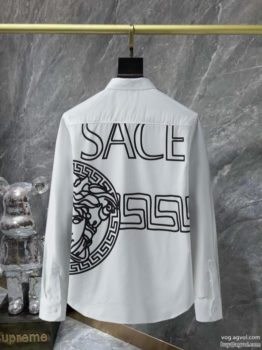 高等材料ヴェルサーチVERSACEブランド コピー激安長袖Tシャツ最新人気　話題沸騰中人気モデル愛用_0_0