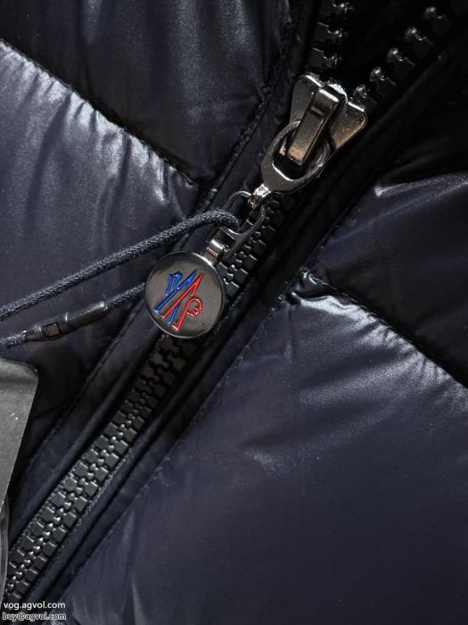 モンクレール MONCLER超火新モデル大人気限定カラー上品な落ち感あるダウンジャケットスーパー コピー どこで 買える_0_3