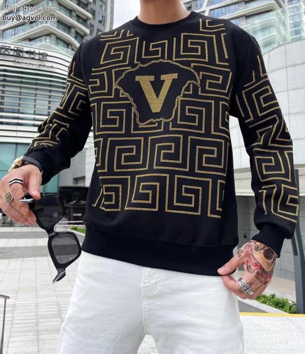 VERSACEパーカー2022SSコレクションに新着おしゃれ上級者を目指す偽 ブランド 質感が上等_0_2