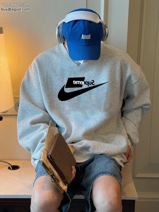 Nike&supreme連名パーカーSUPREME目を引く秋冬トップス新作売切れ続出完璧偽物 ブランド ショップ_0_3