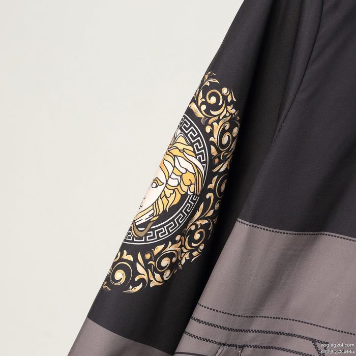 コートvery GOODコピー 商品 通販透け感の持つ涼しげな印象見つけてほしい一品VERSACE_0_0