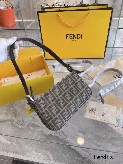 バッグフェンディ激安 ブランド必需品足下注目してくれる_0_2