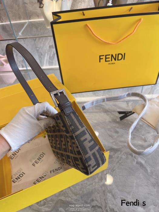 バッグフェンディ激安 ブランド必需品足下注目してくれる_0_4