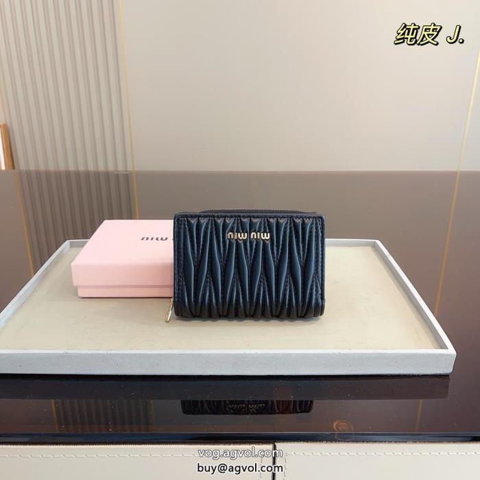 新しい潮流MIUMIUやっぱり欲しい即発送必需品財布偽 ブランド 購入_0_0