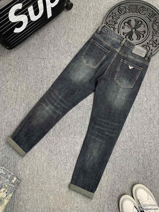 ARMANIジーパン冬らしい爽やかさ涼しげに演出スーパー コピー どこで 買える_0_3
