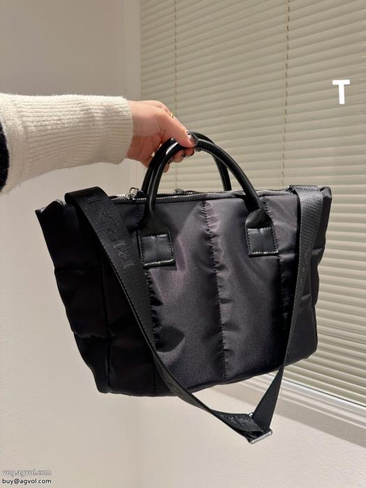 きれいめコーデに変身2023限定新作バッグスーパー コピー ブランド 専門PRADA_0_3