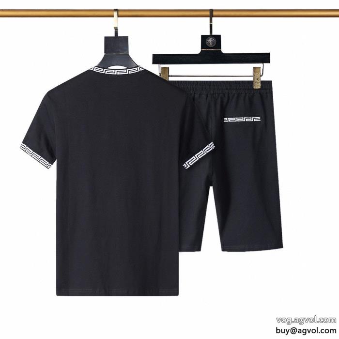 コピー ブランド 通販 安心冬の涼しい人気新作明るいイメージを持た半袖Tシャツセットvery GOODヴェルサーチVERSACE_0_3