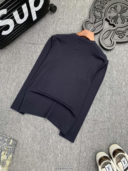 ブランド コピー s 級モンクレールTシャツウェアに取り入れるのが今季流使い勝手のよさが魅力_1_3