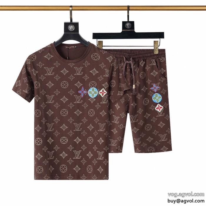 TシャツVIP価格　海外発冬の最旬スタイルを楽しいLOUIS VUITTONブランド レプリカ_0_3