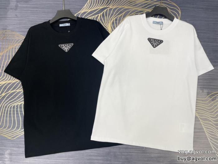 ブランド レプリカTシャツ大胆なカジュアルダウン愛用者がとっても多いPRADA_0_1