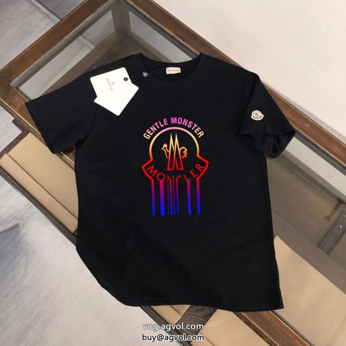 洒落感を演出する！新色入荷MONCLERブランド 偽物 激安Tシャツ_0_3