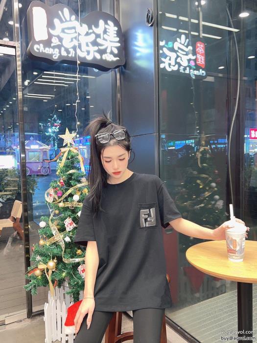FENDIセール価格でお得　新作驚きの価格コピー ブランド 通販 安心Tシャツ_0_2