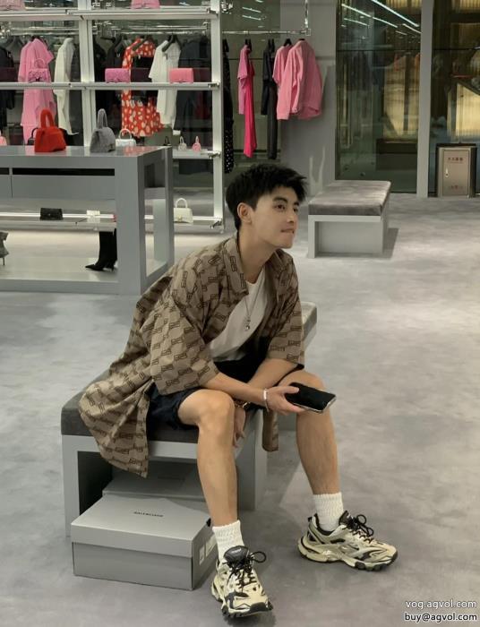 balenciaga一生モノ今季流行りの人気新作激安 通販 専門Tシャツ_1_1