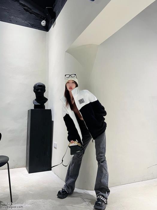 スーパー コピー  毎年爆発的人気実用的ながら手頃な価格コートブランド コピー_0_4