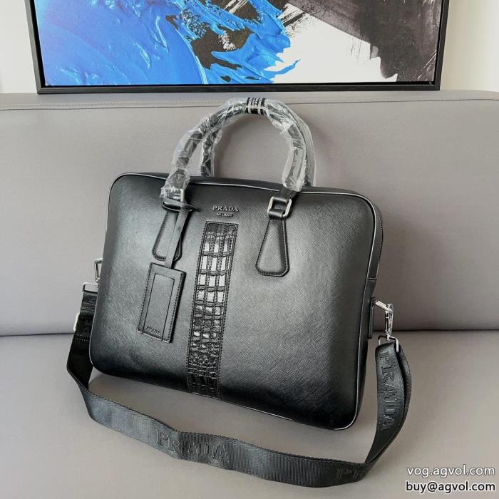 コピー 品 販売PRADA新作日本未入荷激レア　一目惚れバッグ_1_2