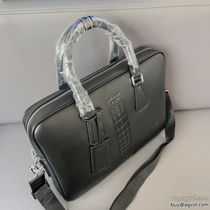 コピー 品 販売PRADA新作日本未入荷激レア　一目惚れバッグ_1_3