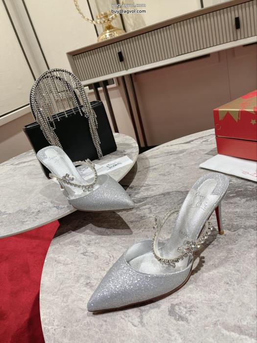 元気な印象に残りサイズわずかChristian Louboutinブーツ偽 ブランド _0_1