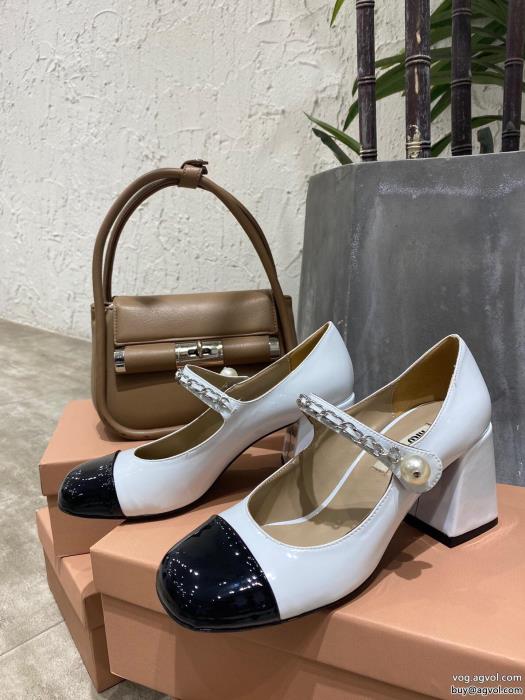 希少限定SS23カッコいい MIUMIUスニーカー激安 通販 ブランド_0_4