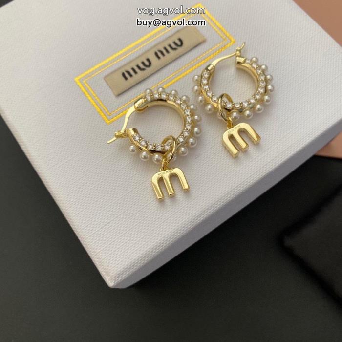 世界で誰もが憧れるブランド今年らしい優秀アイテムMIUMIUアクセサリーブランド スーパー コピー_0_3