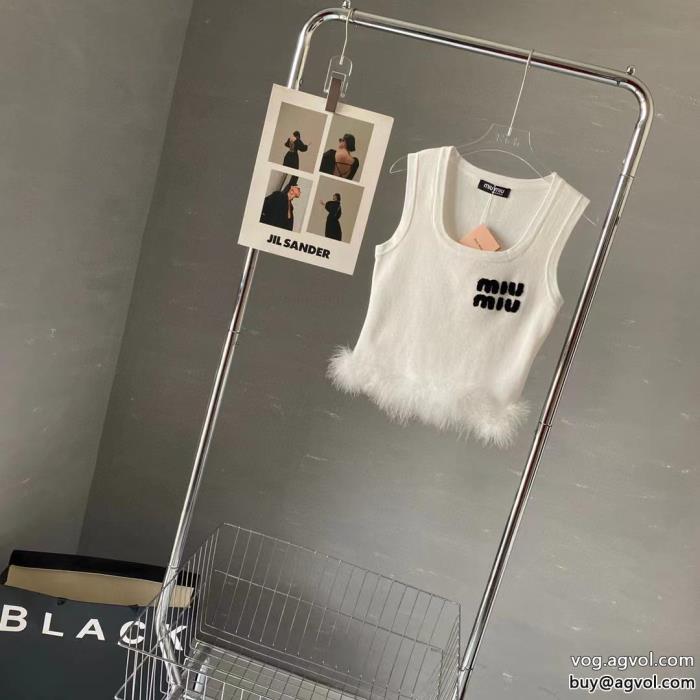 最新の2023アイテム2023大人気MIUMIUコピー 商品 販売Tシャツ_0_4