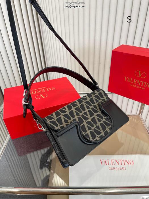 バッグVALENTINO2023に使えるおすすめトップス23AWの最新アイテムスーパー コピー 安心 _0_3