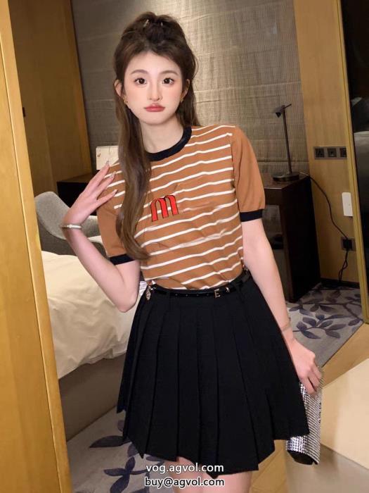 評判が高い女性用セーター上質なもの2023らしい華やかコピー 品 ブランドMIUMIU_0_0