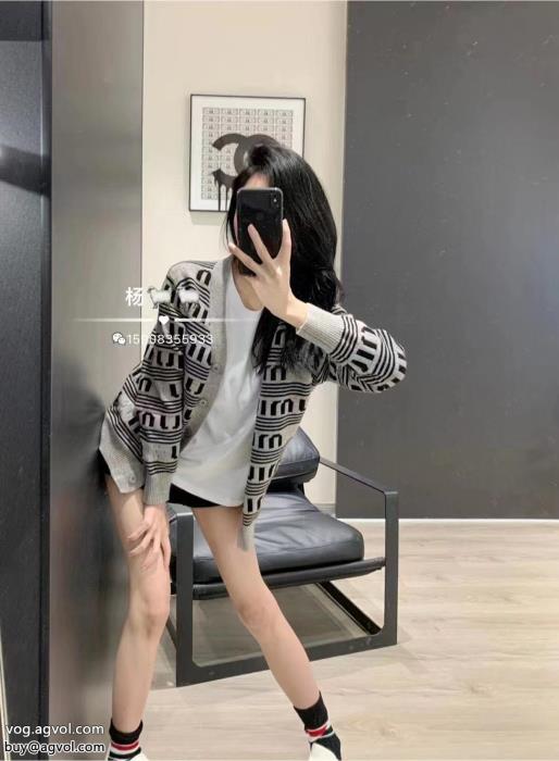 最前線2023大人っぽく見せ新作ブランド 品 激安 通販女性用セーター評判が高いミュウミュウ_0_2