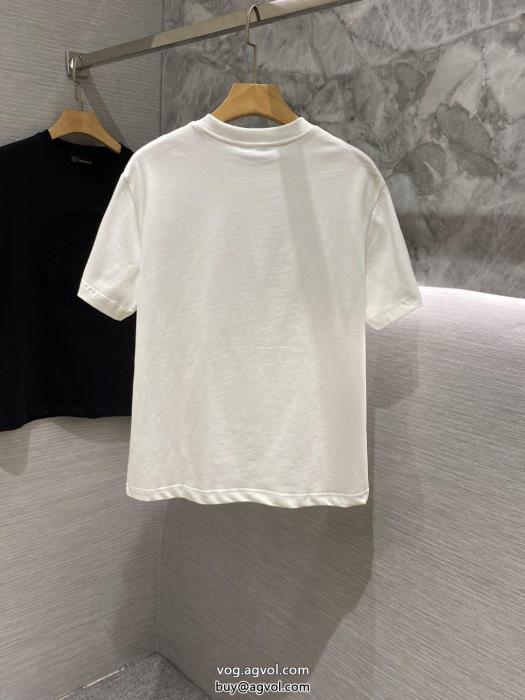 半袖Tシャツ透け感新作がイチ推しおしゃれ上級者に着コピー ブランド 販売ヴェルサーチ_0_4