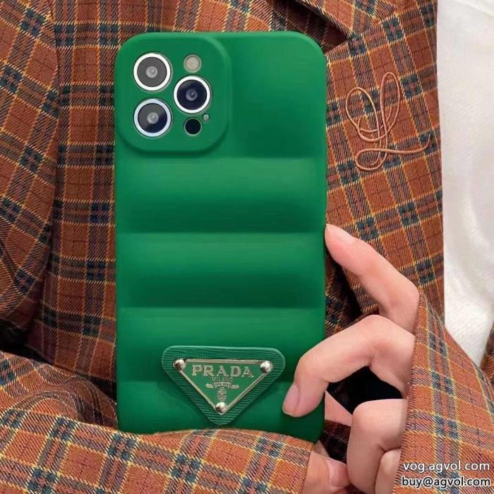 激安 通販 専門新しい潮流Iphone ケース カバーPRADA冬のコーデにぴったり先行入手_0_0