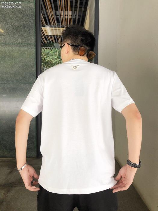 プラダ通年使えるアイテム大人っぽく仕上げ&nbsp;半袖Tシャツブランド コピー s 級_0_1