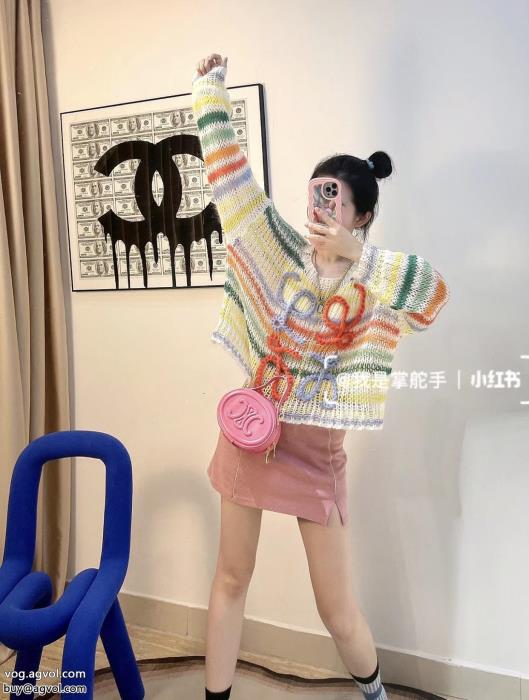 LOEWEスーパー コピー  セーターVIPセール2023年新作通販_0_3