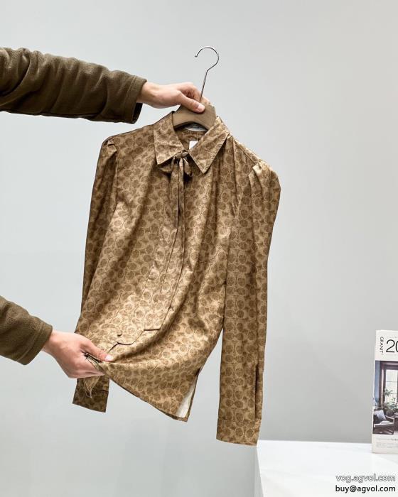 長袖Tシャツ機能性もオシャレさも抜群高い品質を誇るコーチスーパー ブランド コピー_0_5