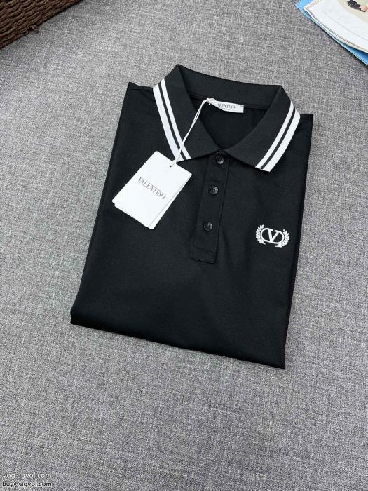 偽物 通販 VALENTINO半袖Tシャツ今季はファション感漂う韓国の人気_0_2