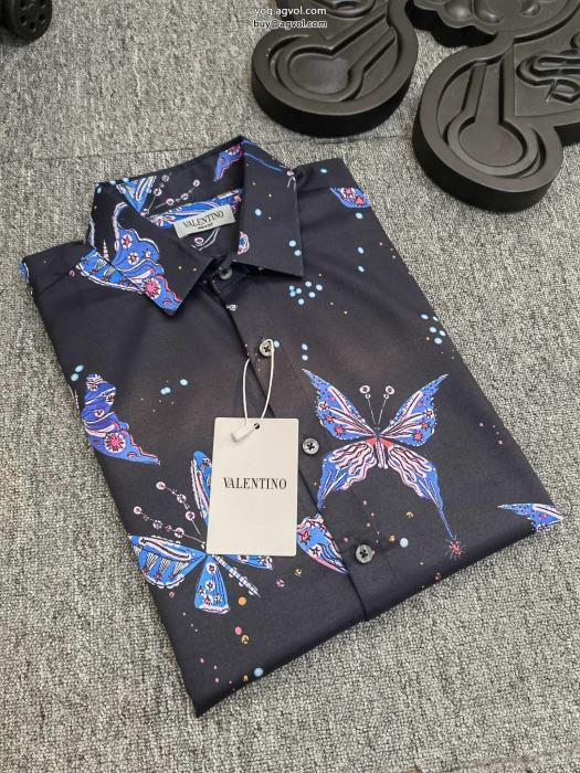 きれいめコーデに変身232023最新モデルコピー 通販長袖Tシャツヴァレンティノ_0_2