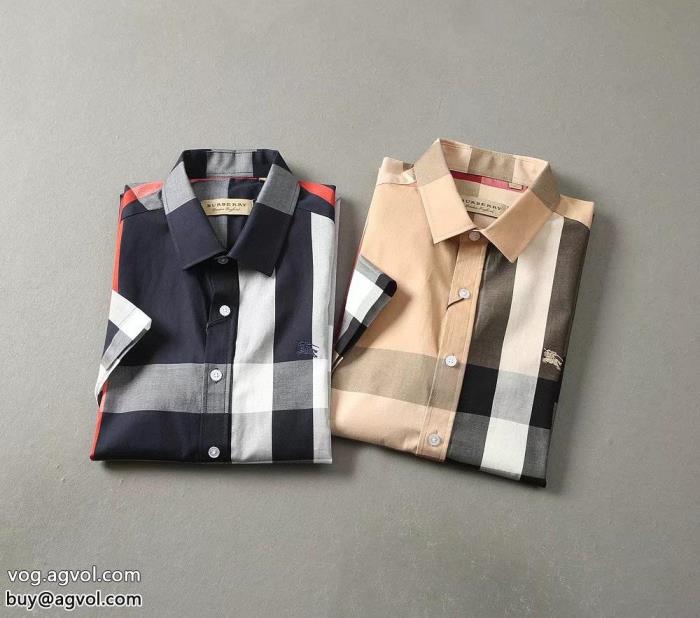 半袖Tシャツ注目する憧れブランドの新作大人のこなれた着こなしコピー ブランドBURBERRY_0_2
