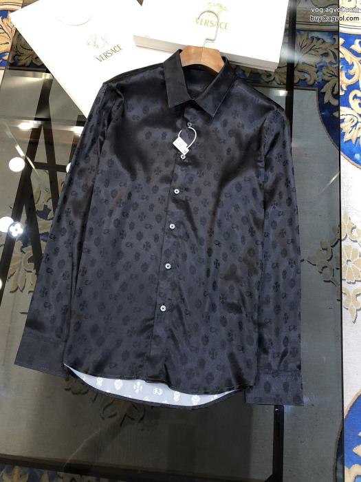 長袖Tシャツ合わせると明るい印象上質なものCHROME HEARTSコピー 品 販売_0_1