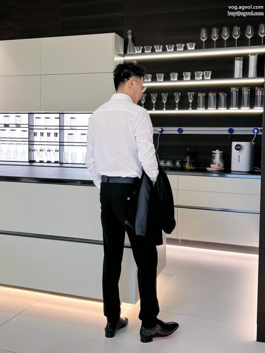 大人レディなシルエット人気話題PRADA長袖Tシャツブランド レプリカ_0_0