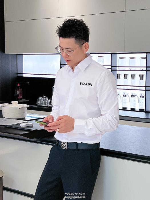 大人レディなシルエット人気話題PRADA長袖Tシャツブランド レプリカ_0_1