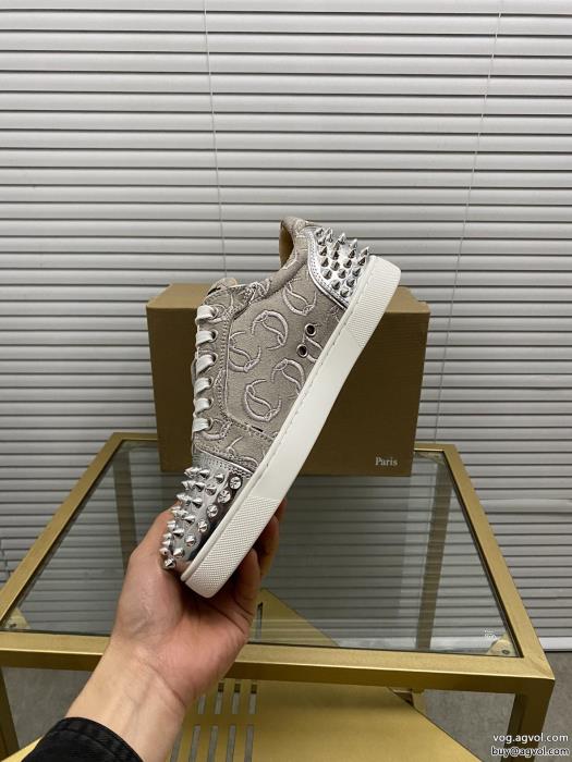 Christian Louboutinスニーカー優しげな高級人気色早期完売コピー 商品 販売_0_2