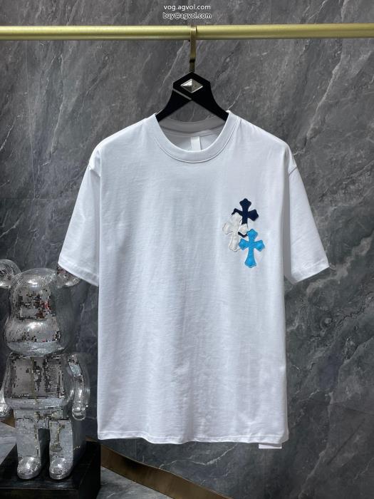 ブランド 偽物クロムハーツカジュアルを一歩大人に着まわし抜群カラー半袖Tシャツ_0_0