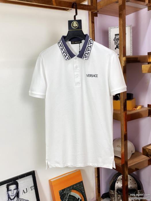 VERSACEブランド スーパー コピー海外直送スペシャルプライス半袖Tシャツ_0_2