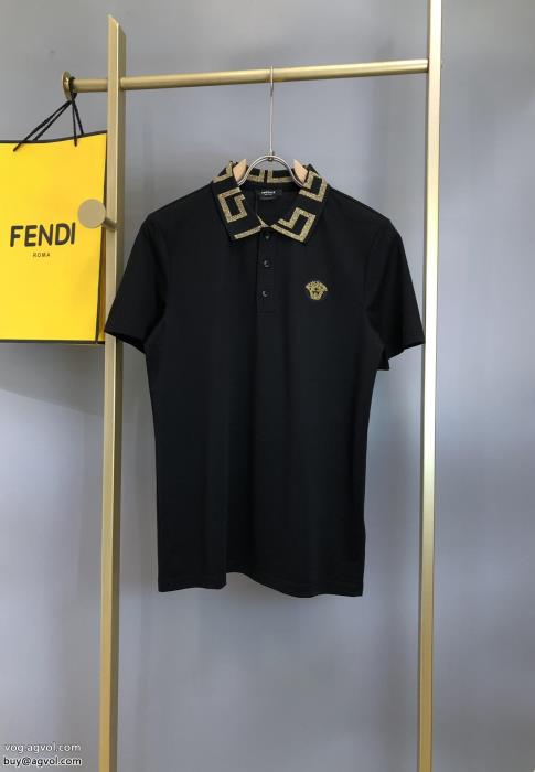 ヴェルサーチコピー ブランド半袖Tシャツ今年もトレンド絶妙な抜け感_0_0